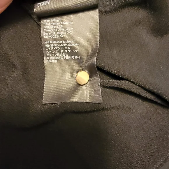 H&M black dress top - Picture 8 of 8